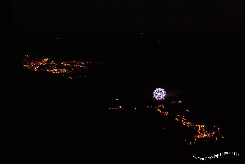 81 Fuochi d artificio a Ponte Nossa.JPG
